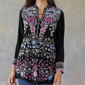 Johnny Was Floral Embroidered Black Women's Top With Buttons Size Small